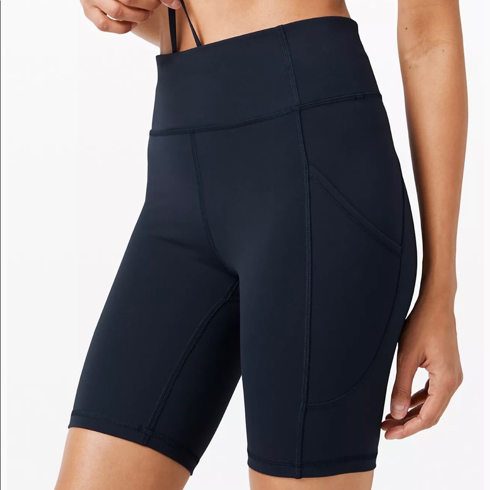 Lululemon Invigorate High Rise Short 8inch NAVY